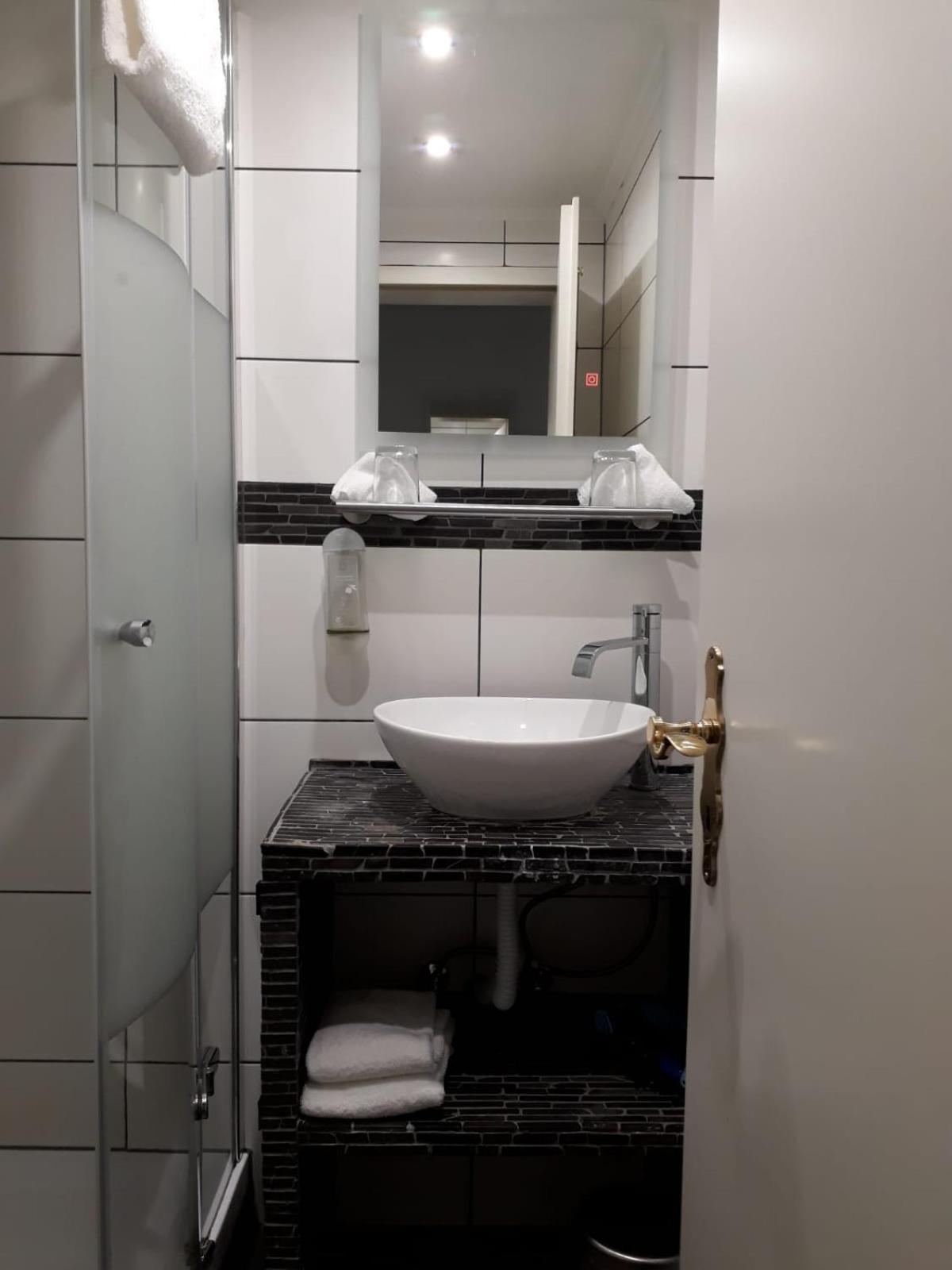 Hotel Restaurant Adria Kroatien Bad Ems Luaran gambar
